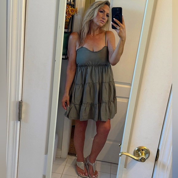 Meet your Posher, Meredith - Picture 3 of 6